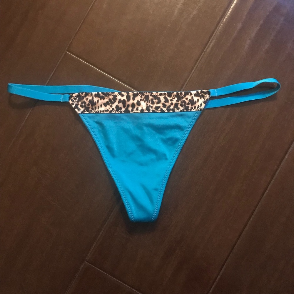 NWT One Size Thong Blue with Cheetah
